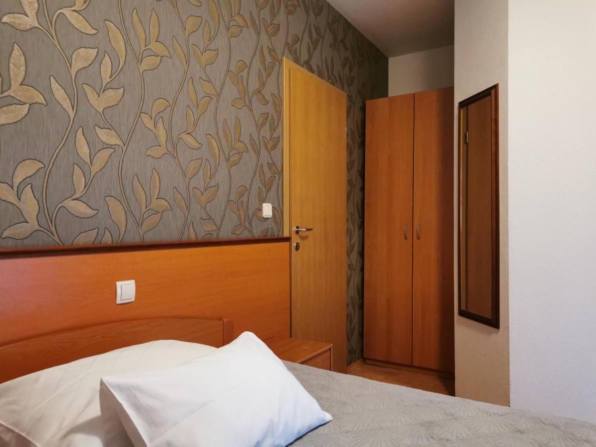 Apartment Iva Zara Esterno foto