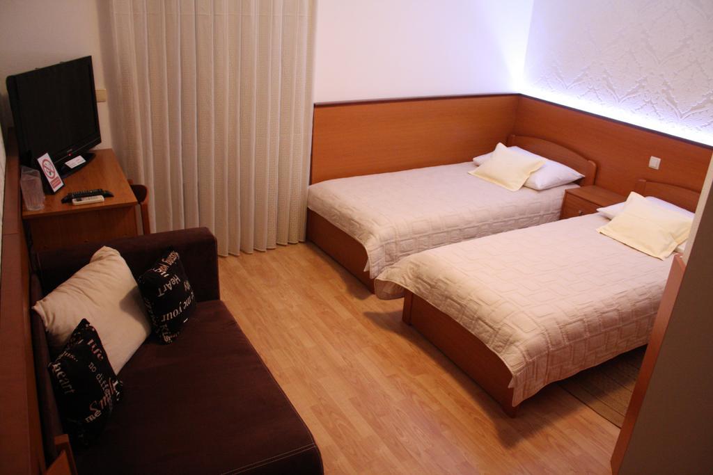 Apartment Iva Zara Esterno foto